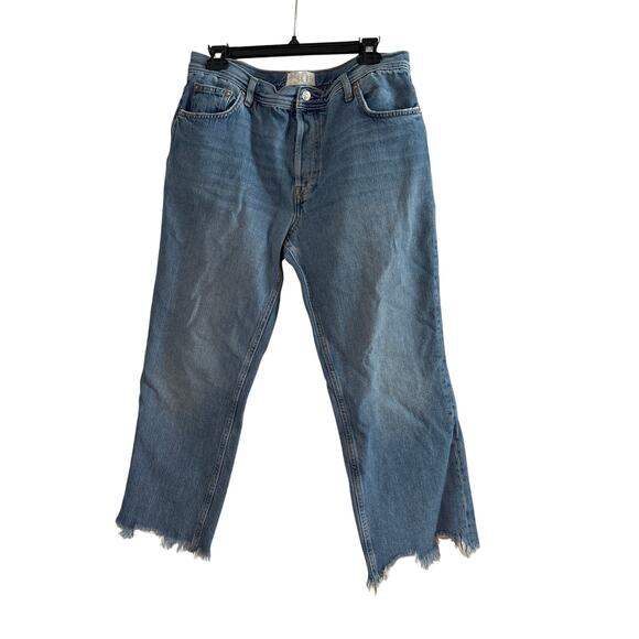Free People We The Free Cropped Straight Leg Frayed Denim Jeans Women Size 30 - Picture 1 of 6
